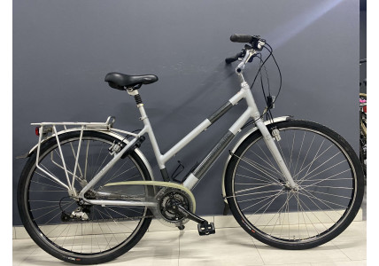 Міський велосипед CANNONDALE street alu 28" гідравлічні гальма Magura HS11