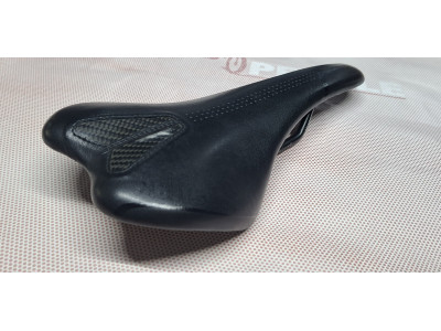 Седло Б/У  Selle Italia carbon fibre slr 