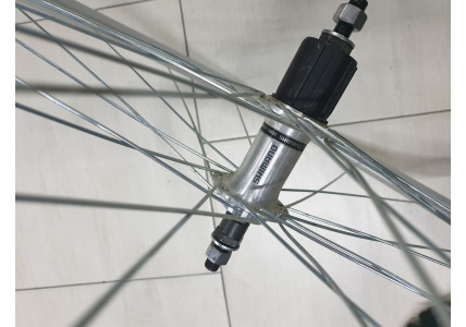 Колесо заднее 28" с втулкой Shimano FH-RM30 36 спиц под V-brake