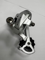 Задний переключатель Shimano Sora RD-3400 GS, средняя лапка, 9 скоростей.