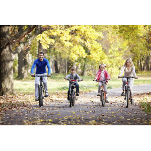  Как безопасно кататься на велосипеде осенью?