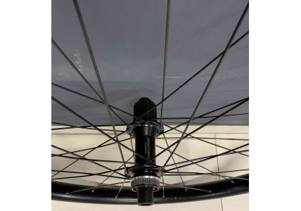 Колесо для велосипеда заднее 27.5" втулка Shimano Deore FH-M6010