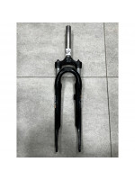 Вилка 28" Suntour CR-8R Gwint Preload, резьбовая Disk 1-1/8, черная