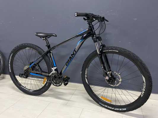 Горный велосипед Giant Talon alu 29" Rock Shox