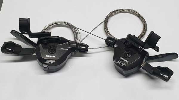 Манетки  Shimano Deore XT SL-M8000-I 2/3×11speed, в хорошому стані.